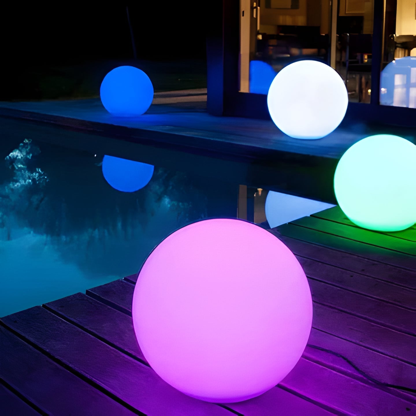 Waterproof Solar Globe Lamp - 16 Color LED Outdoor Light