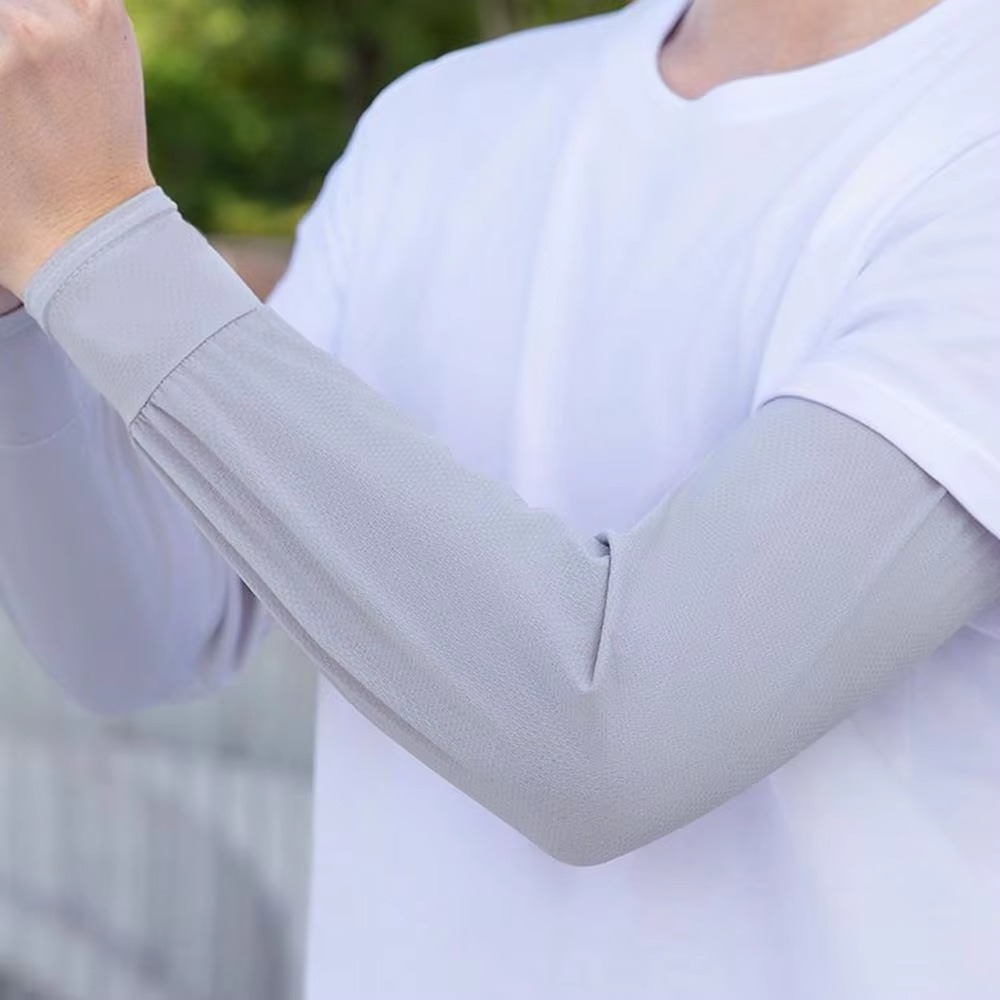 Cooling UV Protective Arm Sleeves for Driving Sports