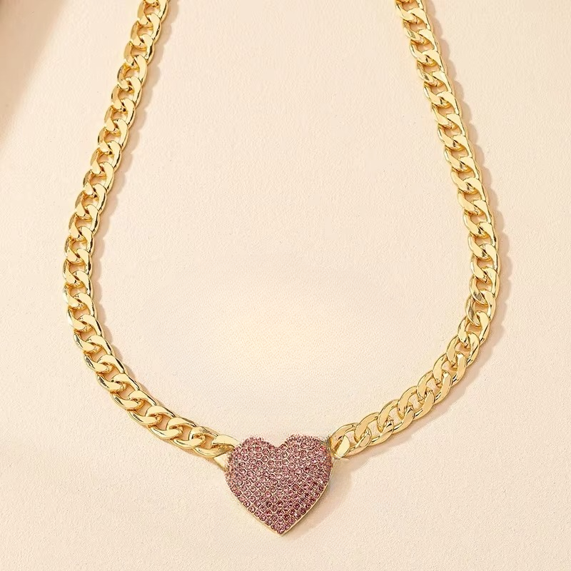 Shining Heart Pendant Chain Necklace in Silver Gold