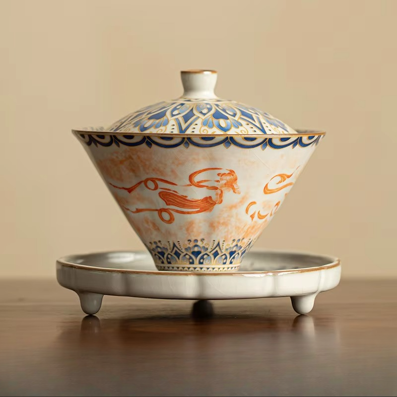 Delicate Chinese Ceramic Tea Set with Lid