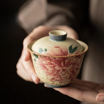 White Ceramic Chinese Tea Cup With Infuser Lid