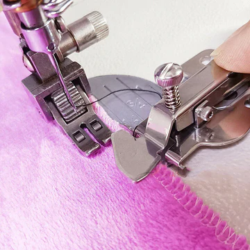 Universal Sewing Machine Feet Kit