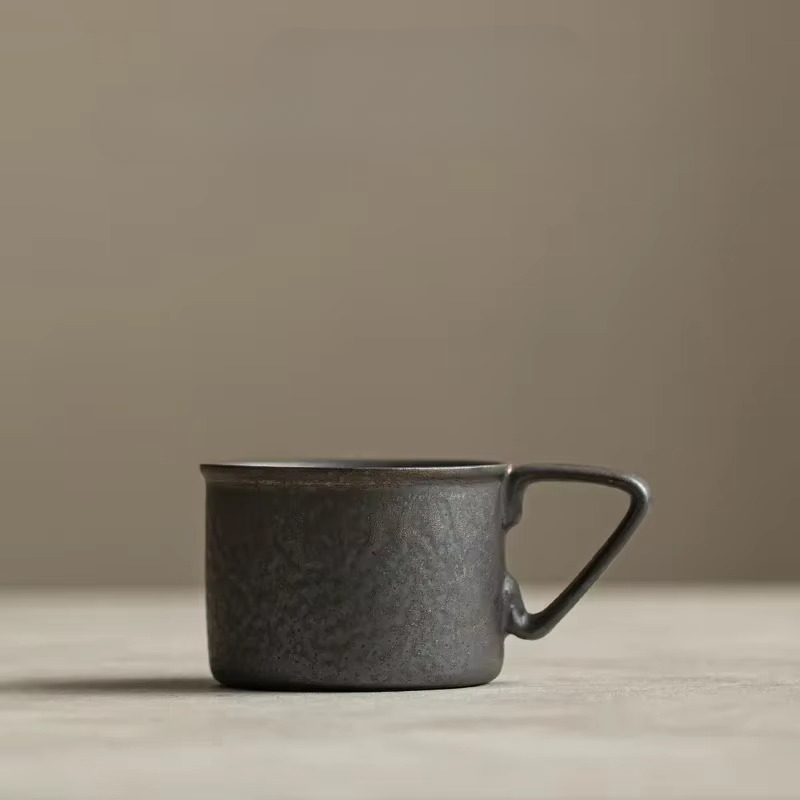 Retro Style Coffee Mug with Earthy Brown Glaze