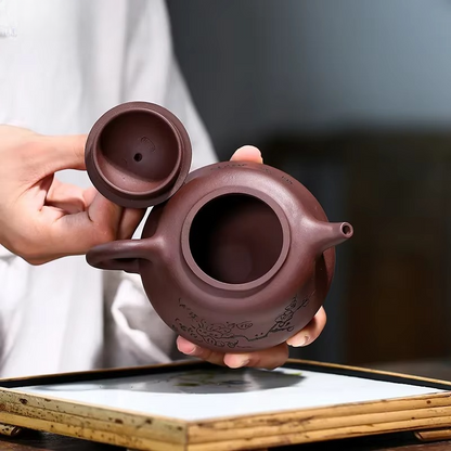 Classic Chinese Teapot With Strainer Infuser