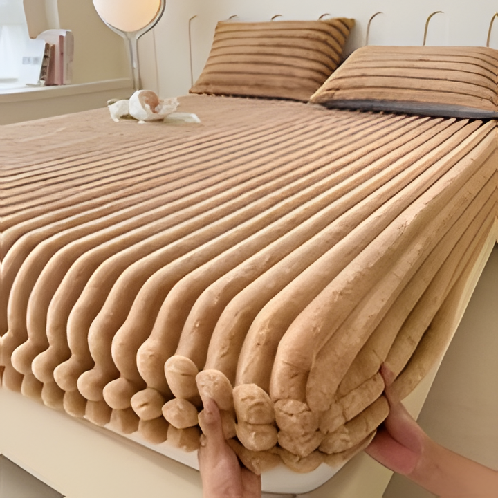 Plush Comfortable Fitted Bed Sheet