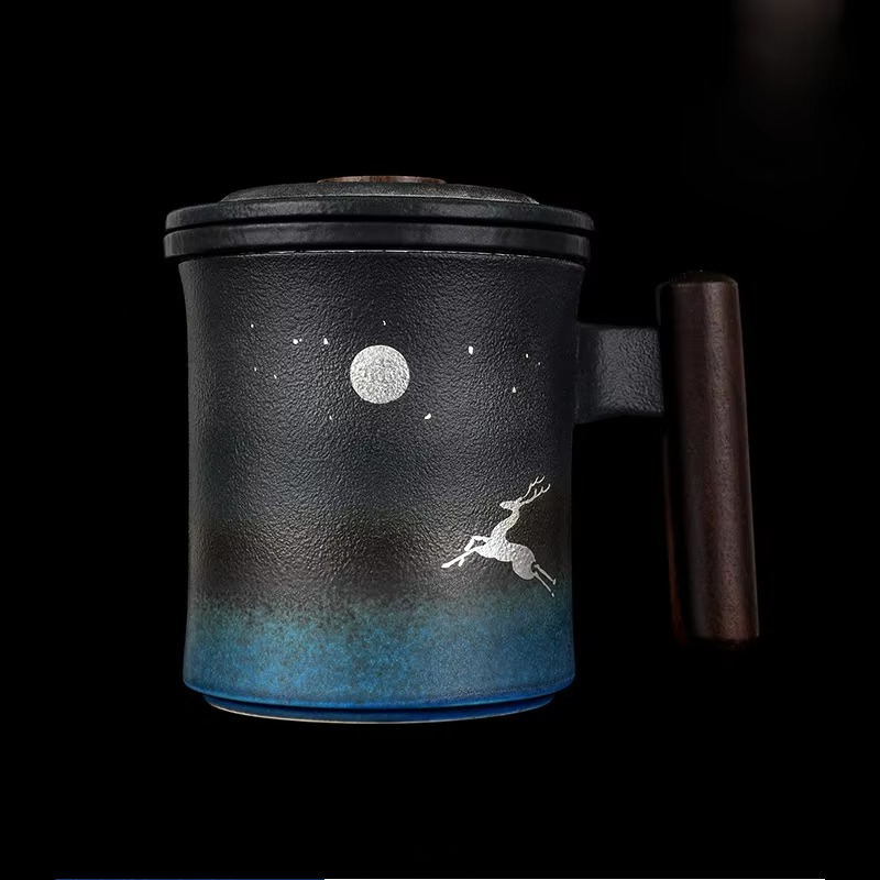 Big Ceramic Coffee Mug with Lid and Insulated Handle