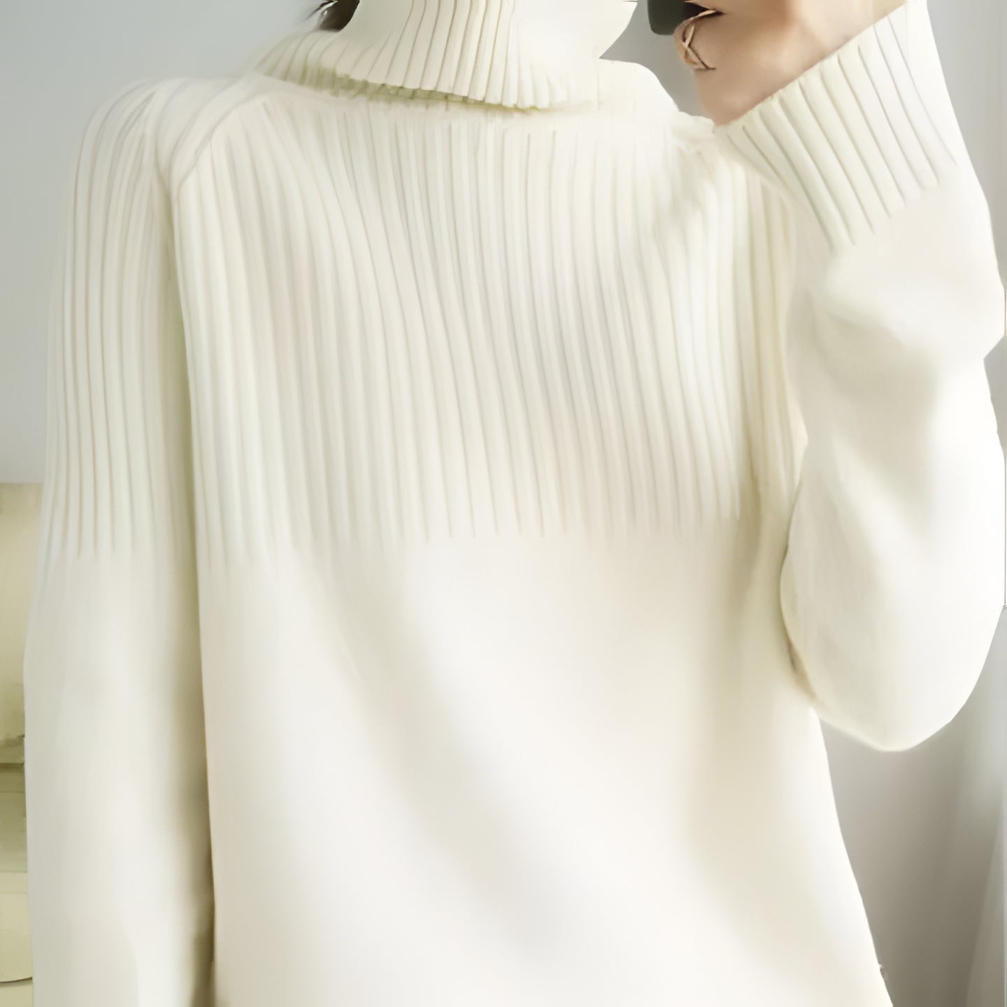 Soft Women's Turtleneck Cashmere Pullover