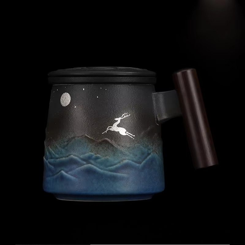 Big Ceramic Coffee Mug with Lid and Insulated Handle