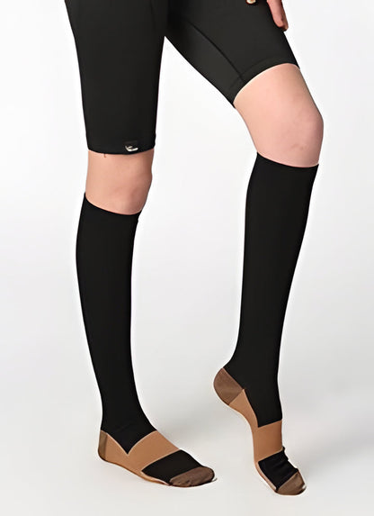 Supportive Athletic Knee High Socks (7 Pairs)