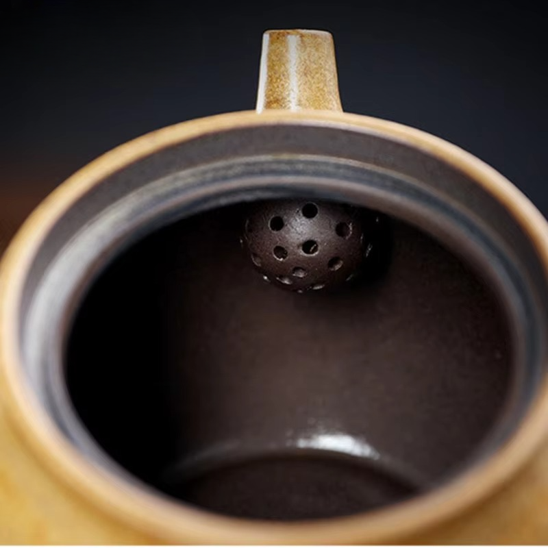 Traditional Asian Ceramic Handle Teapot 12oz