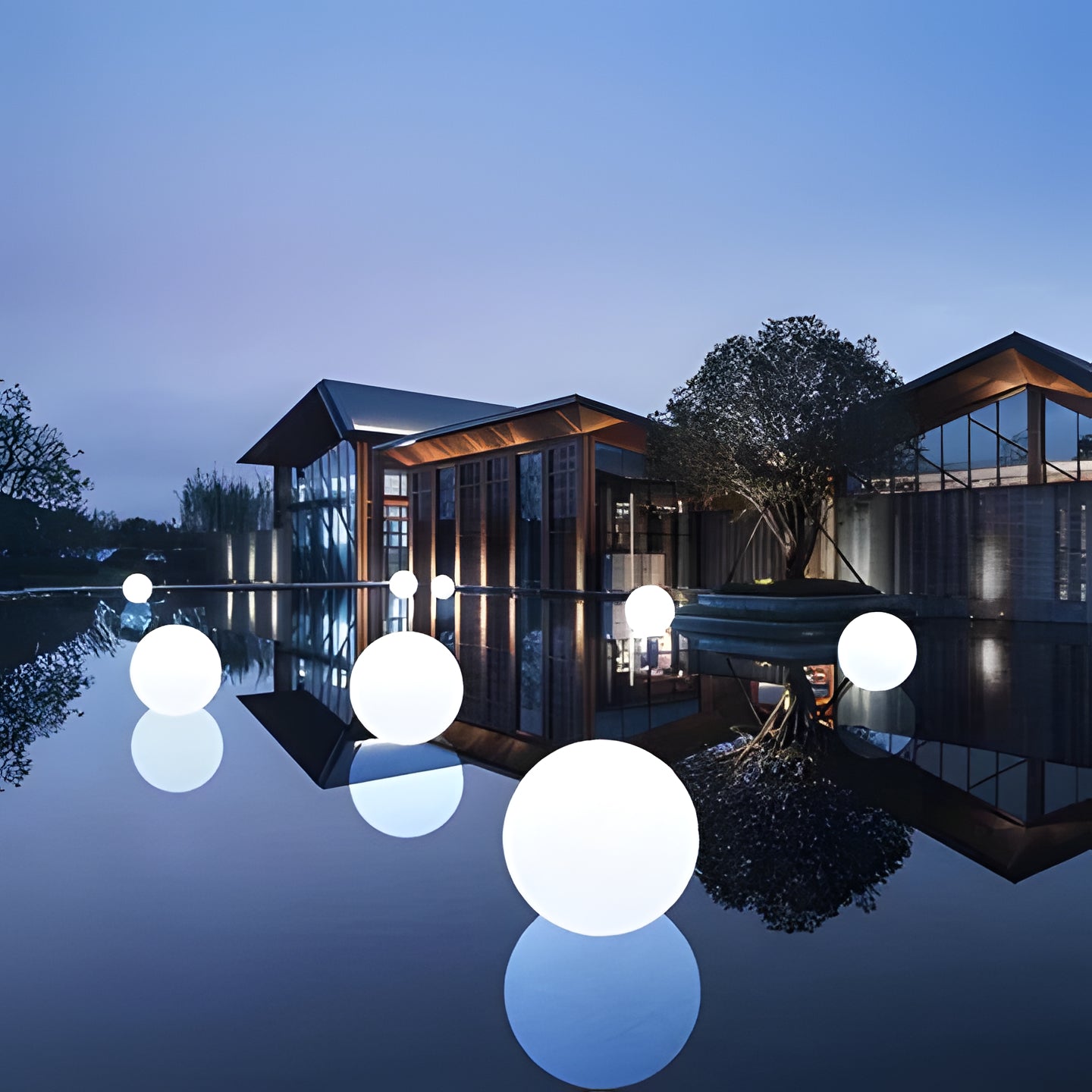 Waterproof Solar Globe Lamp - 16 Color LED Outdoor Light