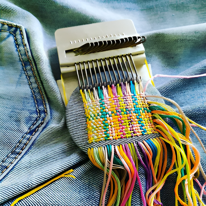 Portable Compact Weaving Loom