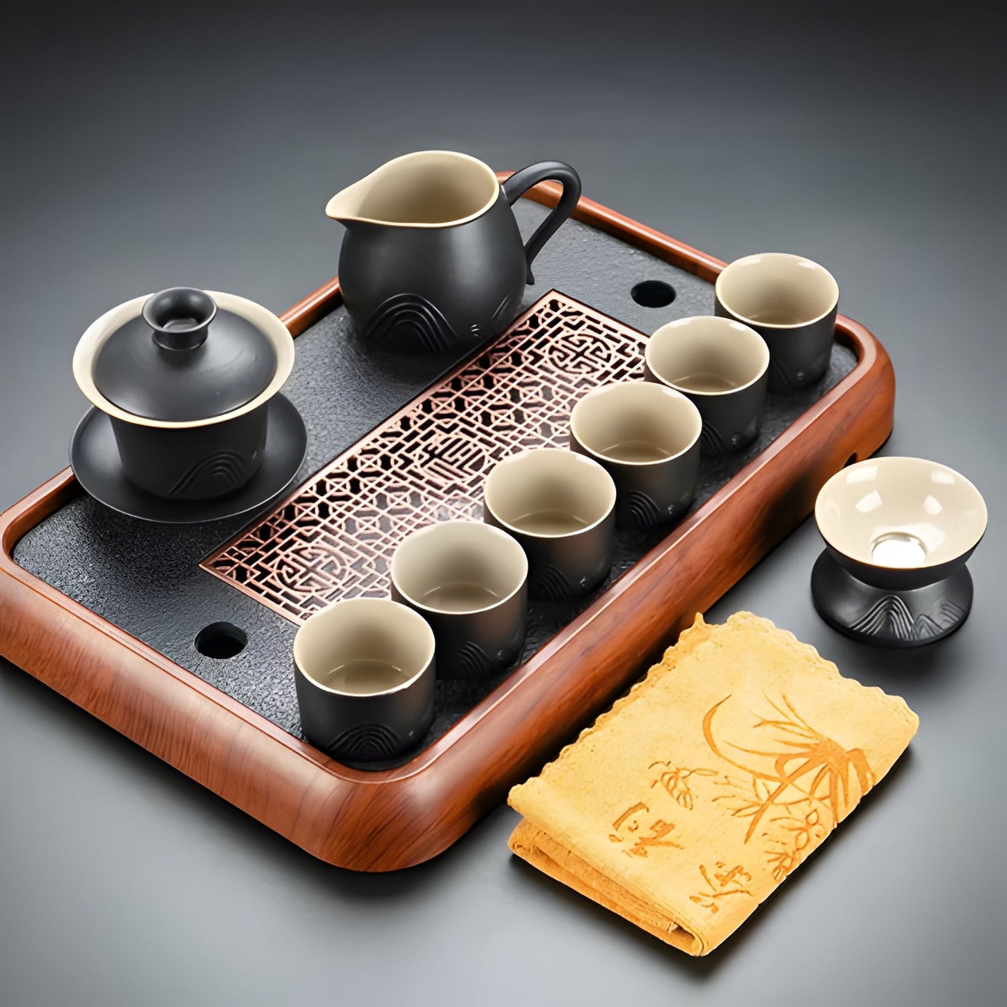 Traditional Chinese Tea Set with Safe Handle Teapot and Cups
