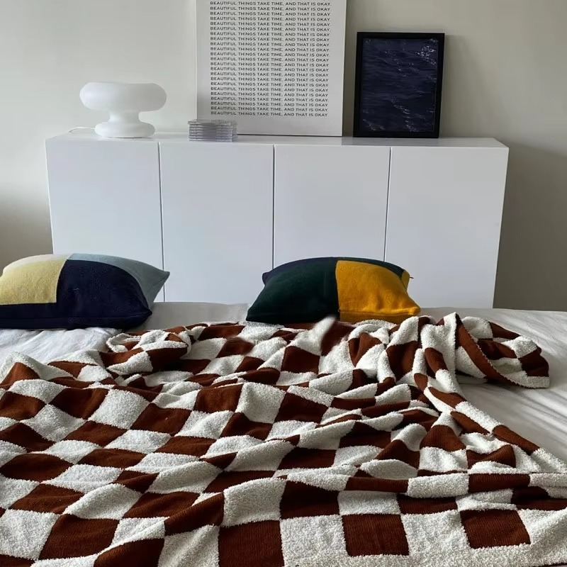Cozy Plaid Throw Blanket