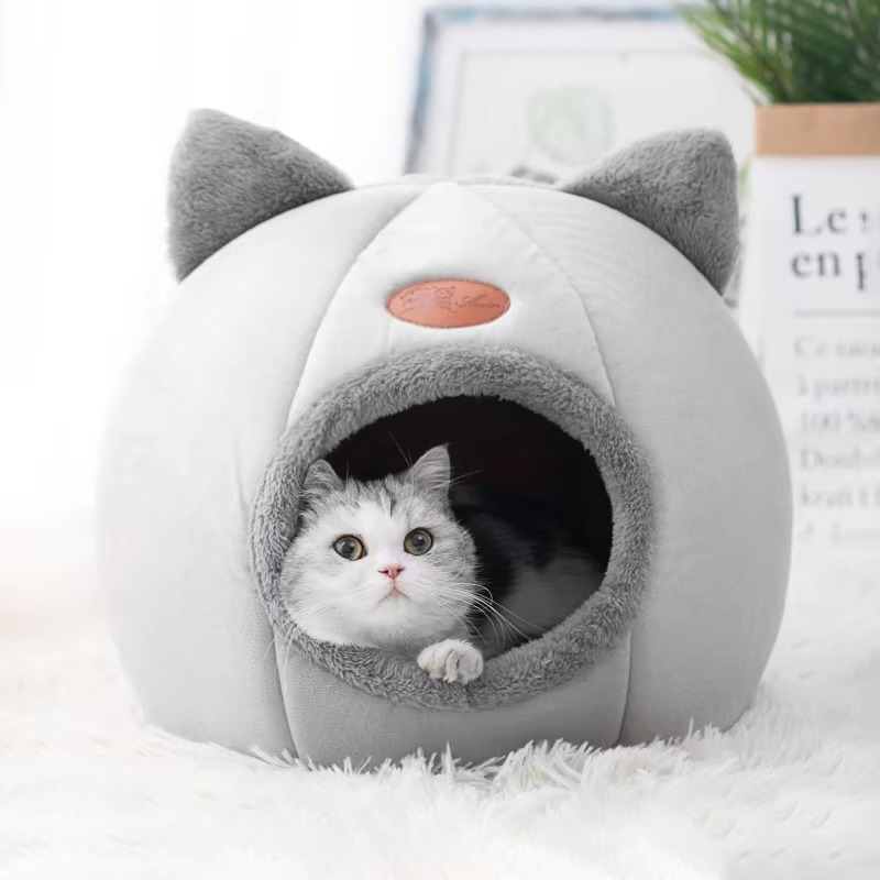 Warm Fleece Pet Bed for Cats and Small Dogs
