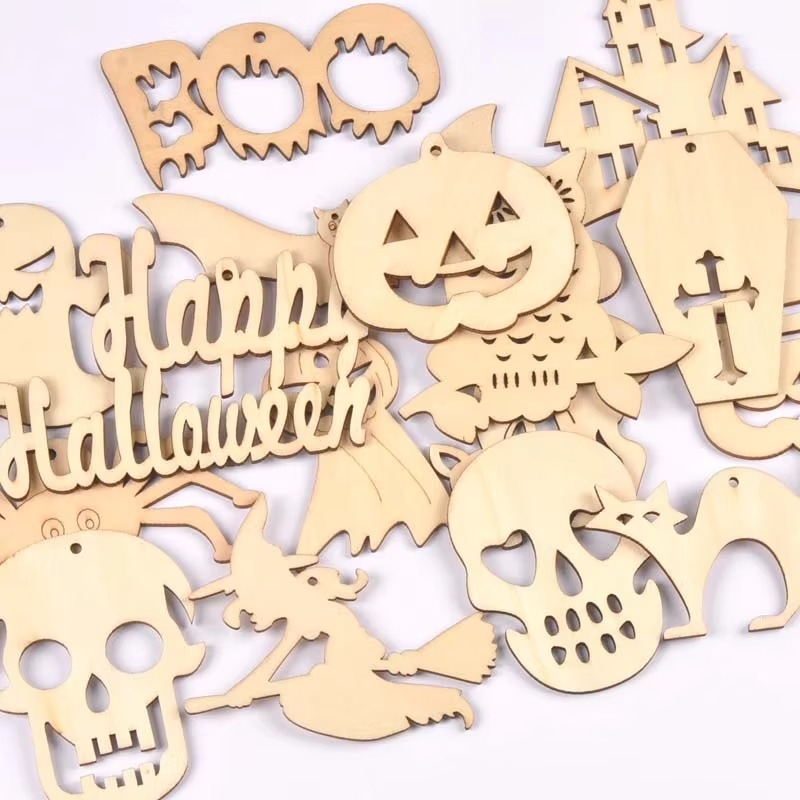 Spooky Wooden Decor Discs for Halloween Crafting
