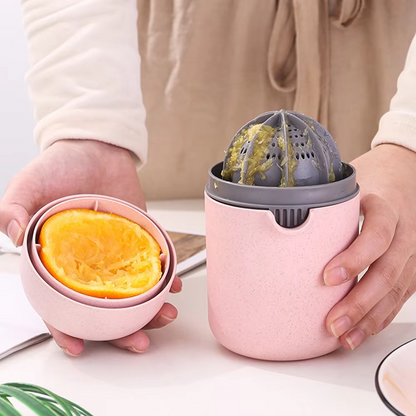 Compact Handheld Orange Squeezer - Easy Fresh Juice Anywhere