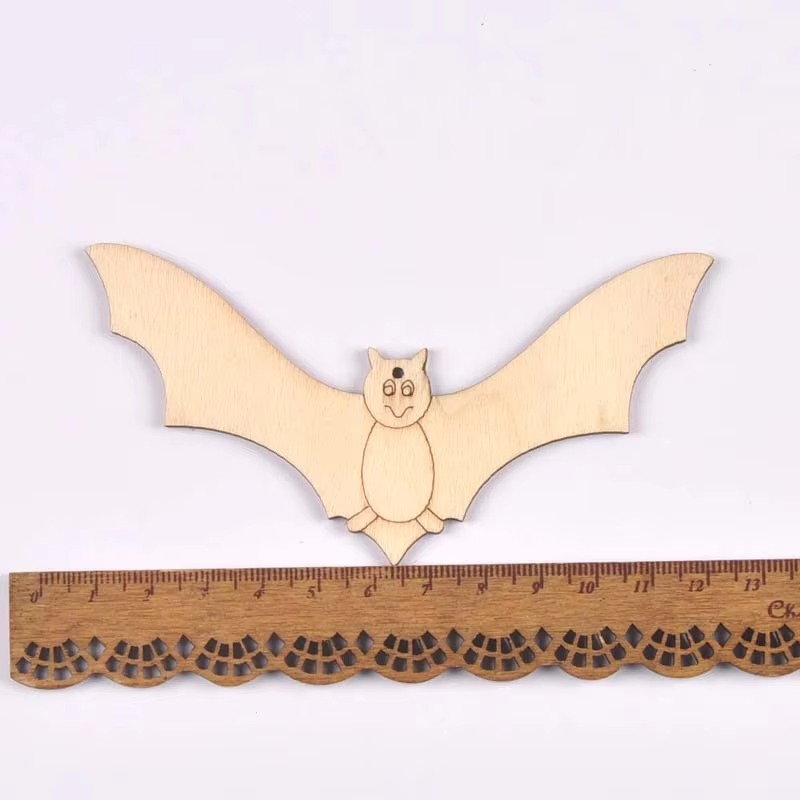 Spooky Wooden Decor Discs for Halloween Crafting
