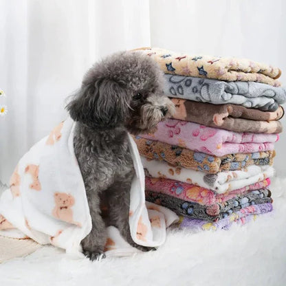 Soft Fleece Pet Throw with Cute Paw Pattern