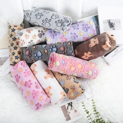 Soft Fleece Pet Throw with Cute Paw Pattern