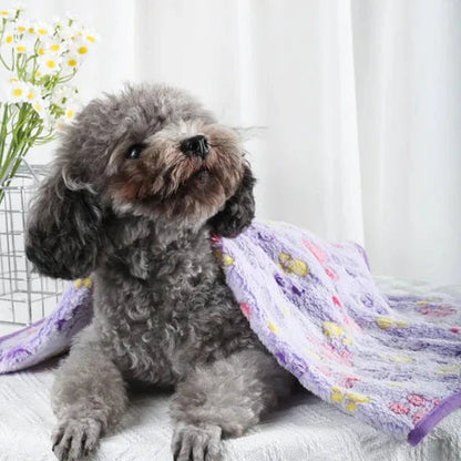 Soft Fleece Pet Throw with Cute Paw Pattern