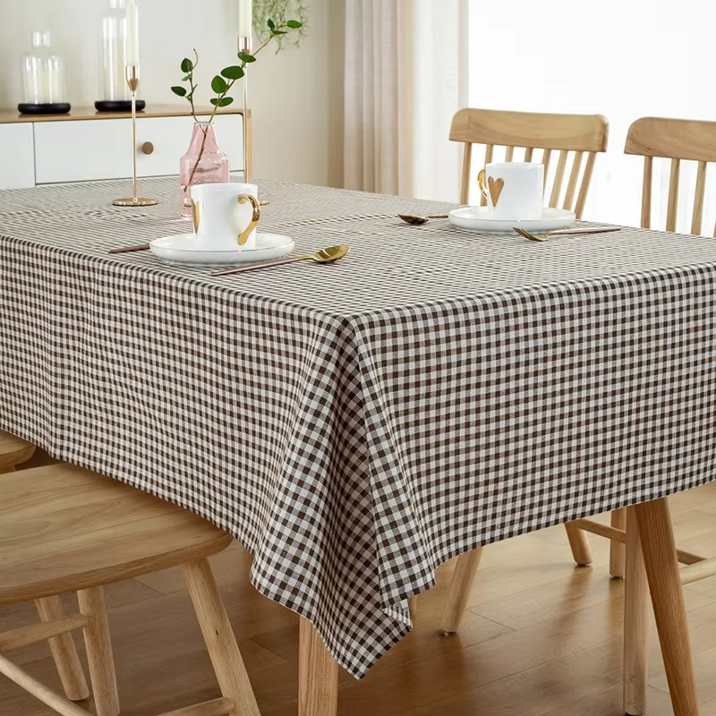 Vintage Plaid Table Cover for Dining and Parties