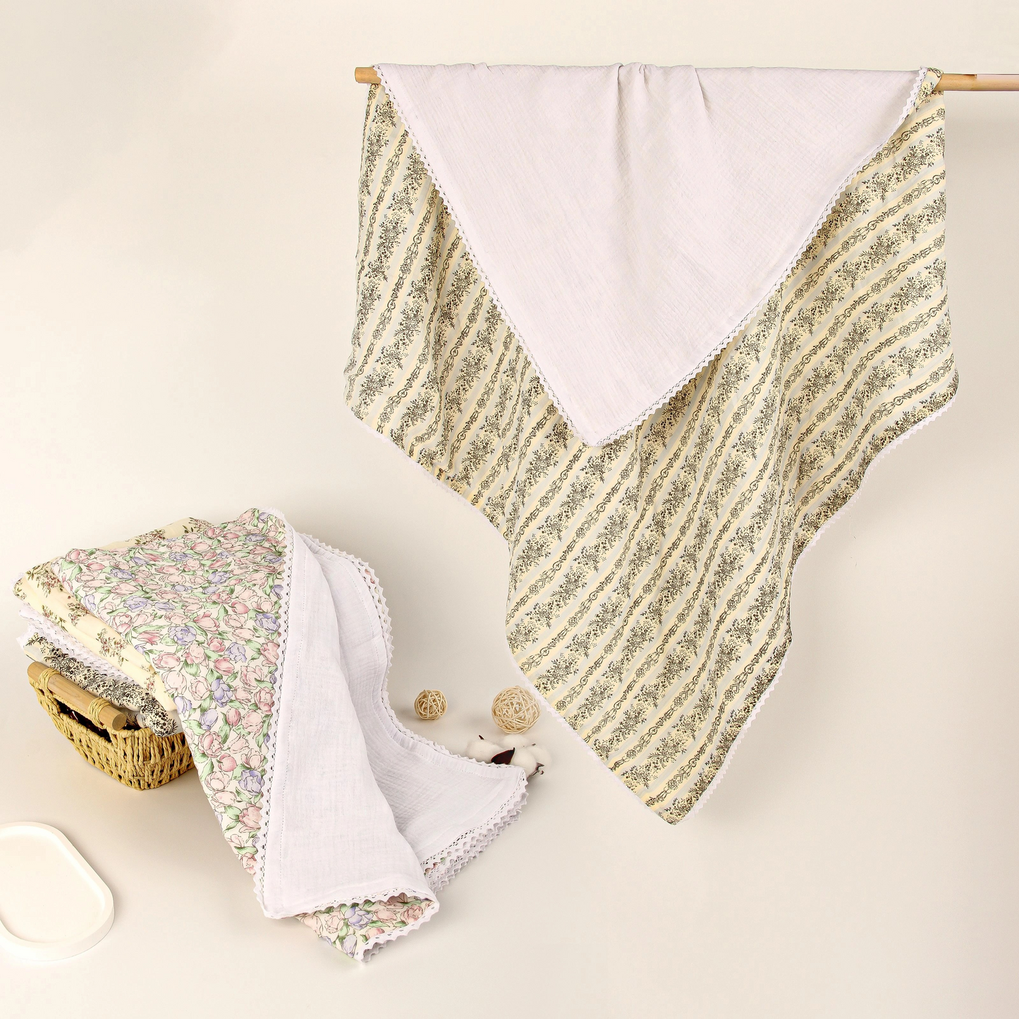Lightweight Baby Swaddle Wrap Blanket, Gentle Newborn Cover