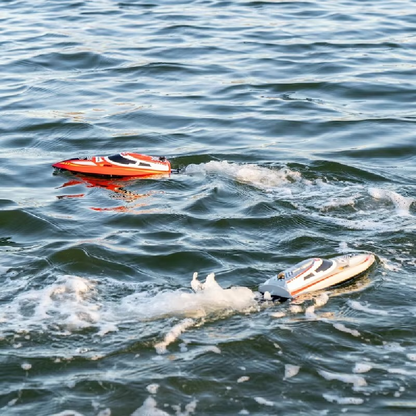 Fast RC Electric Speedboat Waterproof Remote Control Toy