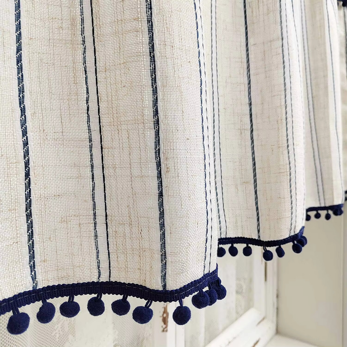 White Decorative Cafe Style Short Curtain with Blue Trim