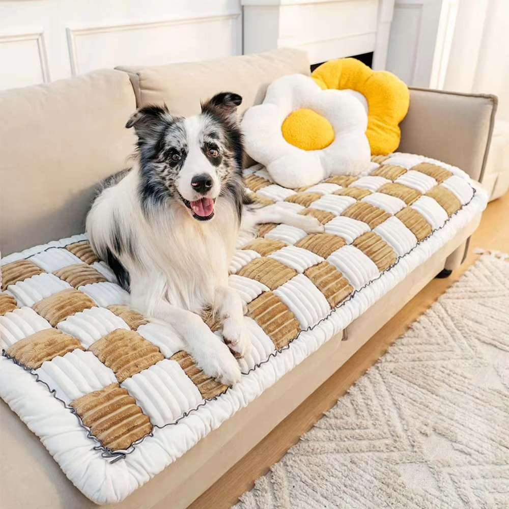 Comfortable Non Slip Pet Bed Mat & Couch Cover