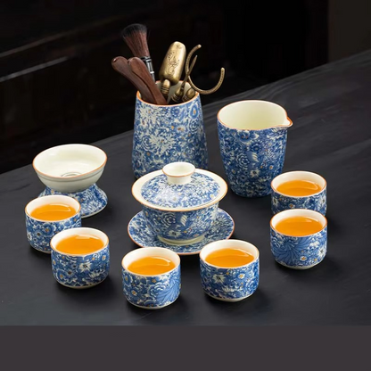 Delicate Chinese Tea Set with Teapot and Cups