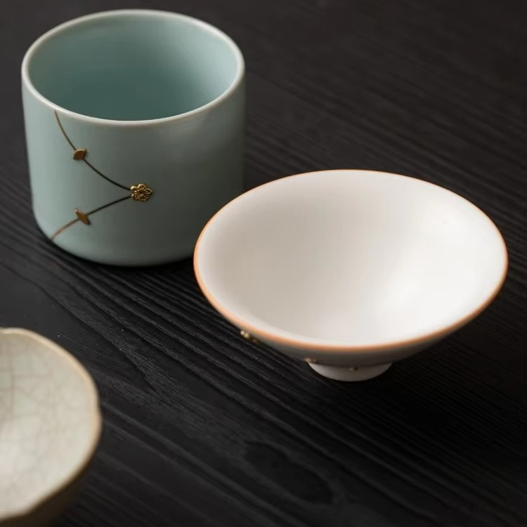 Delicate China Tea Set with Decorative Cups and Box