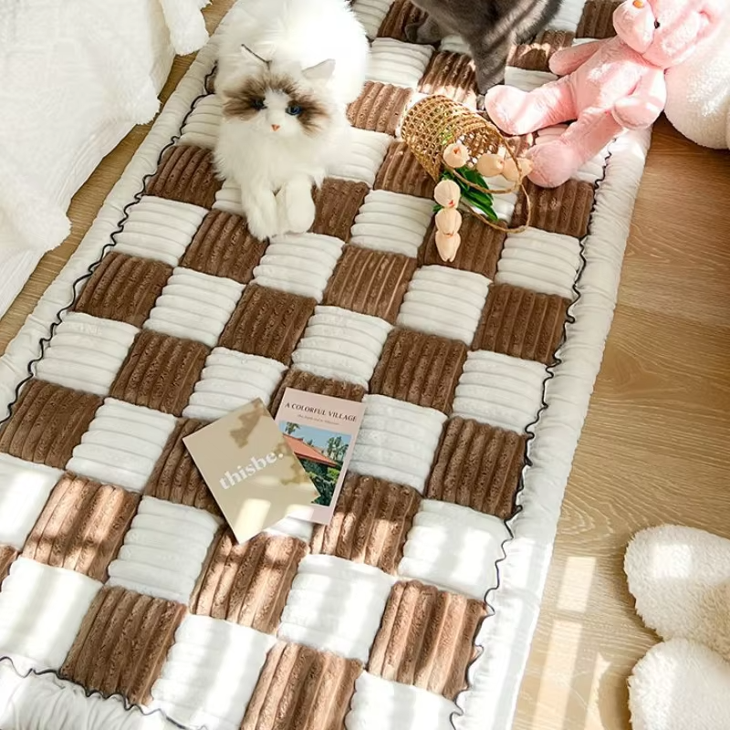 Comfortable Non Slip Pet Bed Mat & Couch Cover