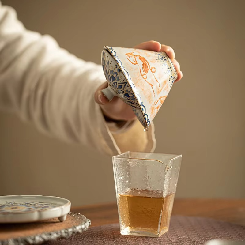Delicate Chinese Ceramic Tea Set with Lid