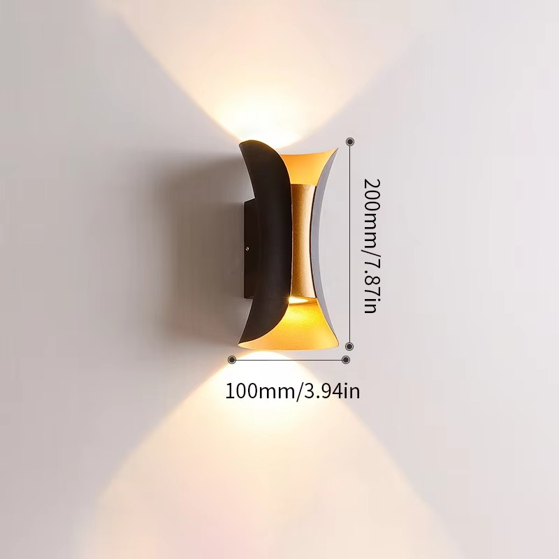 Stylish Outdoor LED Wall Light – Waterproof and Compact