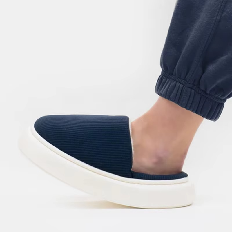 Cozy Fleece Indoor Slippers for Men Women