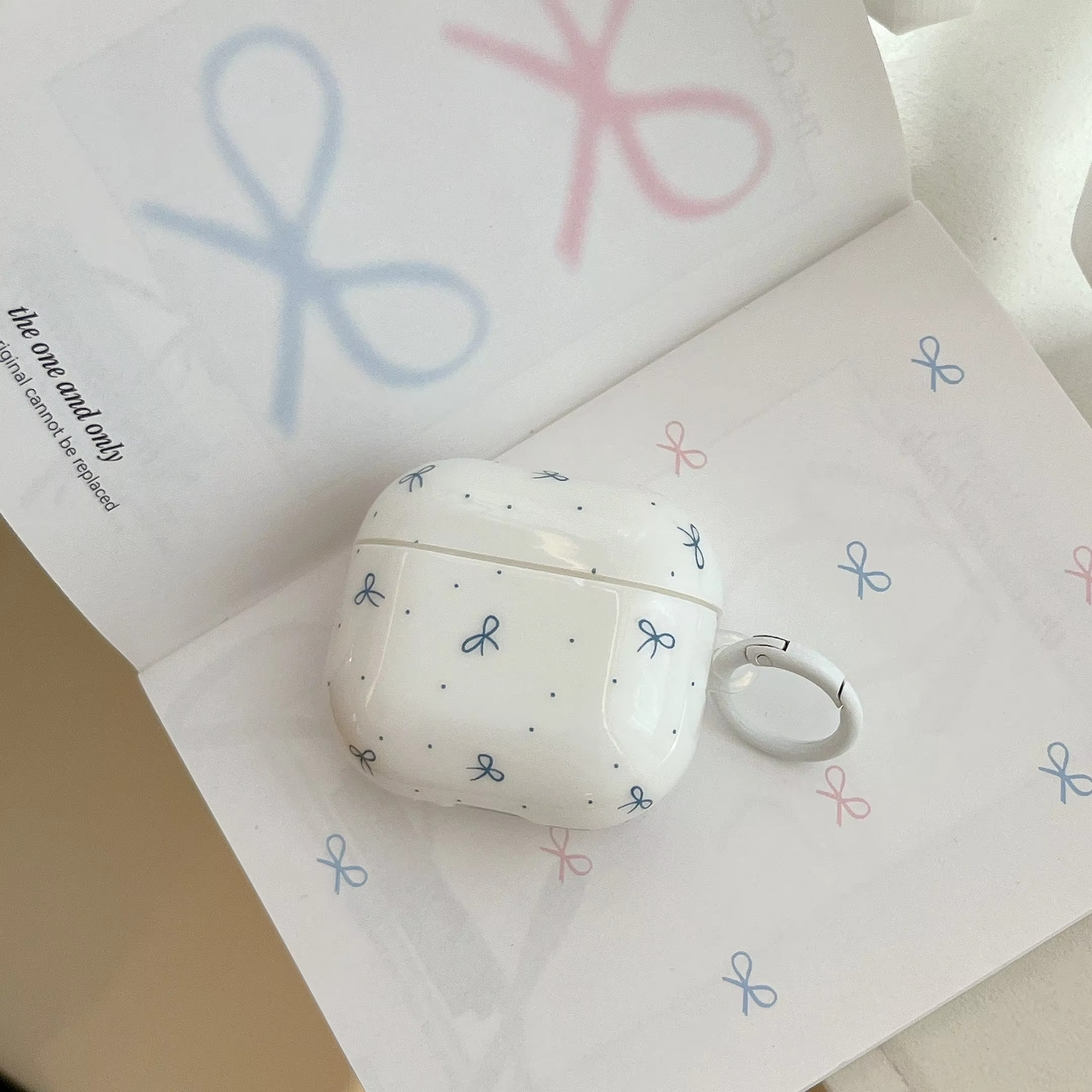 Cute Spot Earbud Pouch with Charm - Hehif