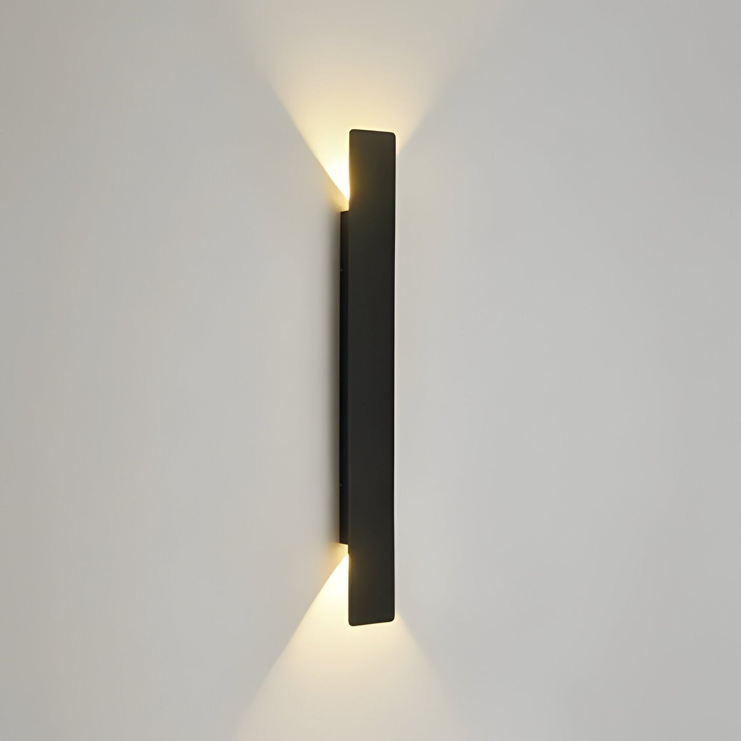 Durable Outdoor LED Wall Mount Light