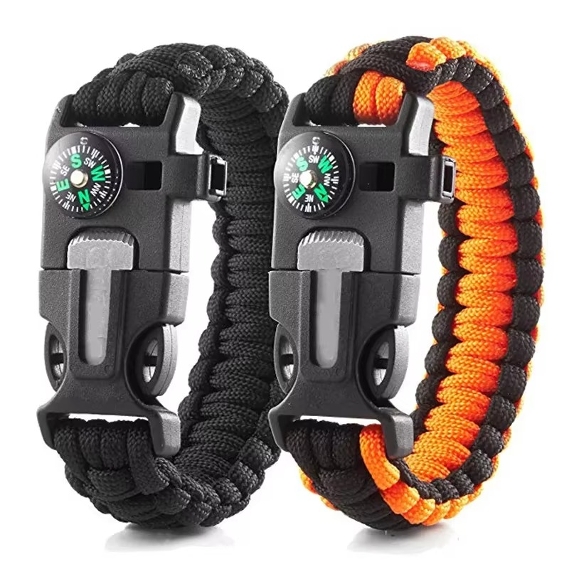 Tactical Survival Paracord Bracelet with Fire Starter