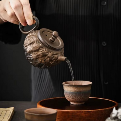 Classic Porcelain Tea Pot with Strainer for Herbal Tea