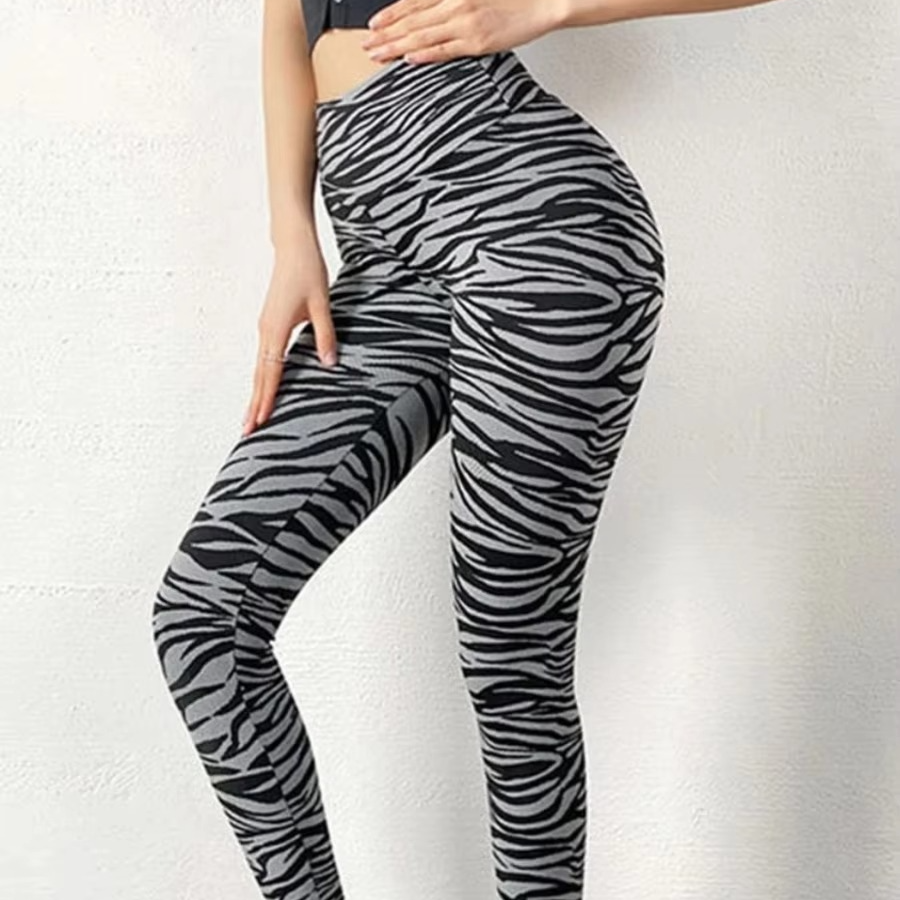 Fashionable High Waisted Yoga Leggings with Slim Fit