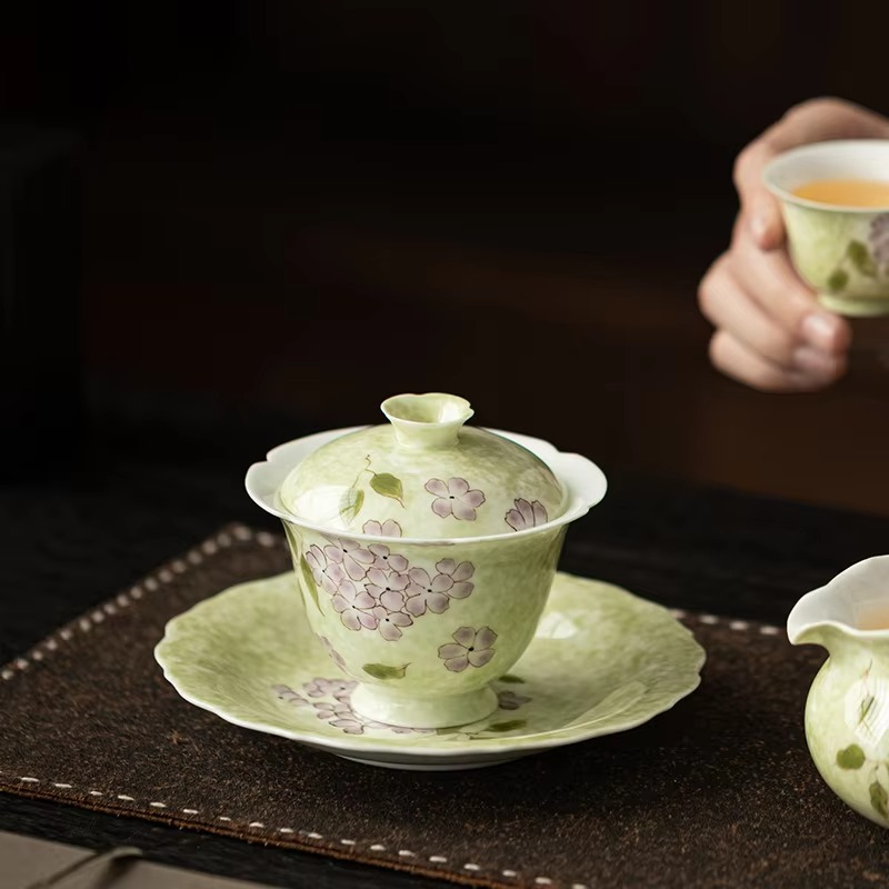 Decorative Floral Ceramic Tea Infuser with Lid