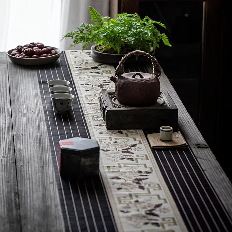 Natural Floral Bamboo Table Runner