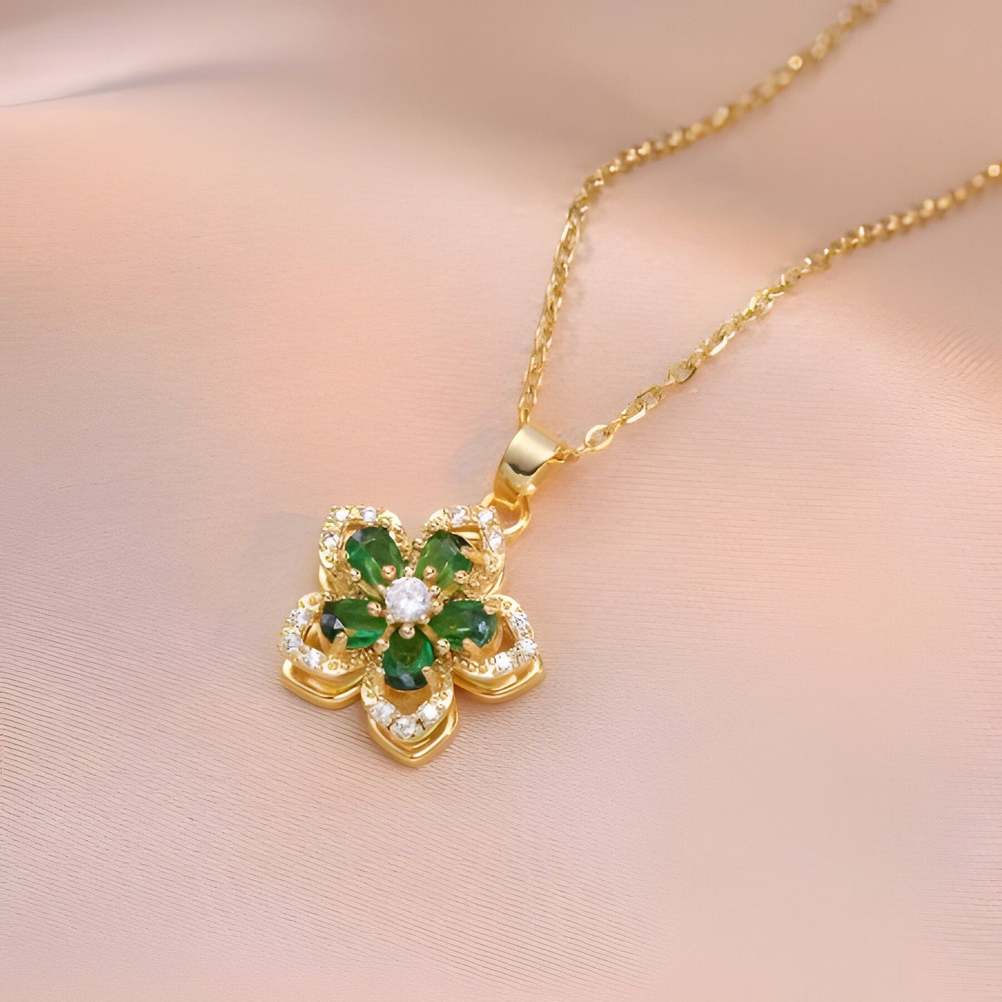 Sparkling Floral Pendant Necklace – Durable Fashion Jewelry