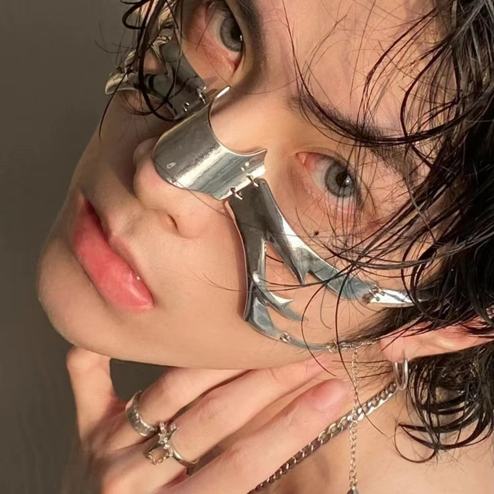 Edgy Silver Tone Gothic Mask Face Accessory - Hehif
