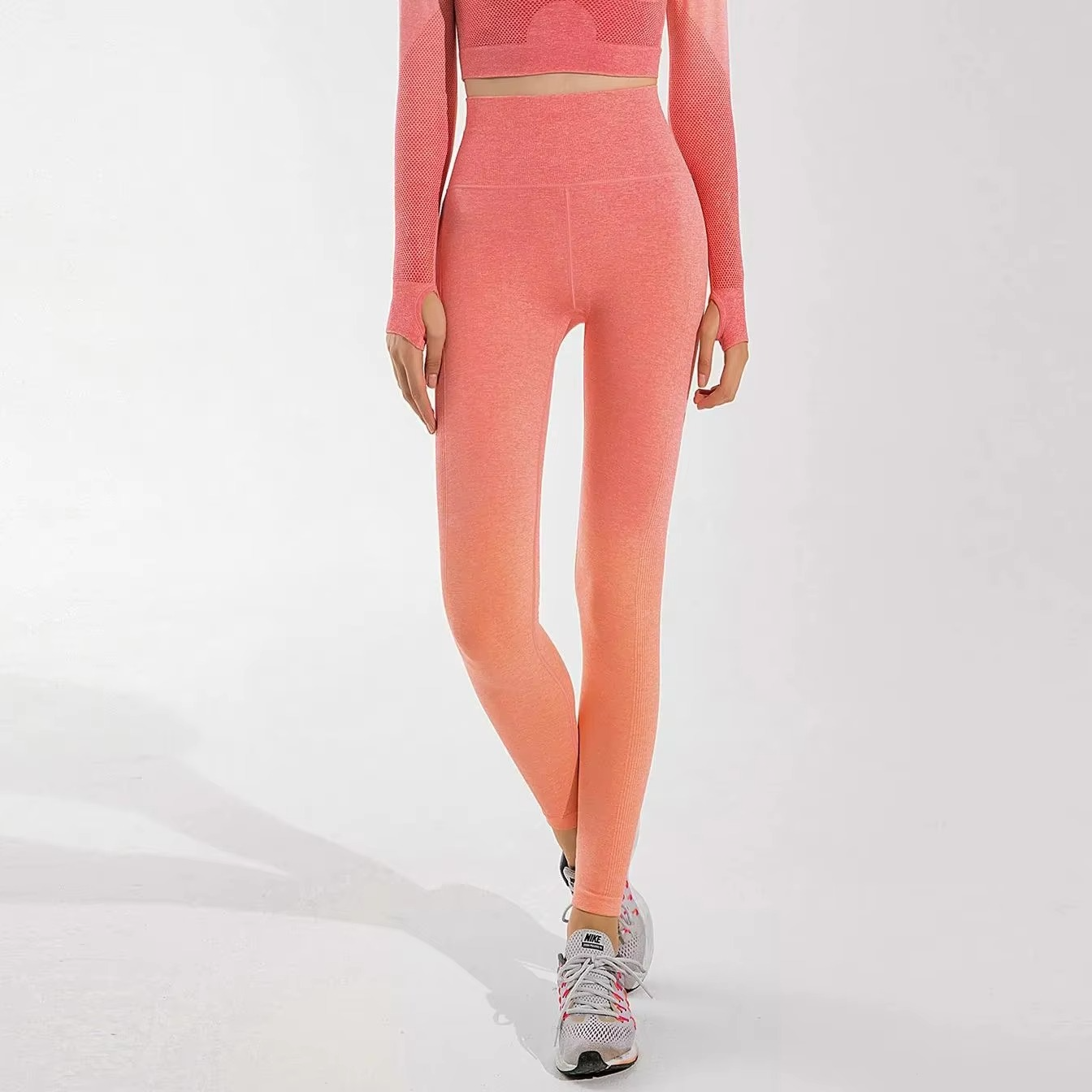Comfortable Sports Bra and Yoga Tank Top Set