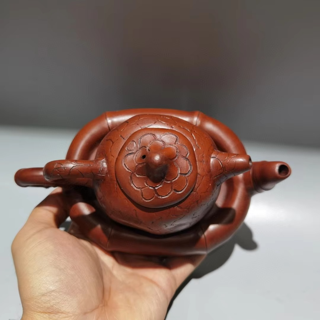 Small Purple Clay Yixing Teapot with Textured Base