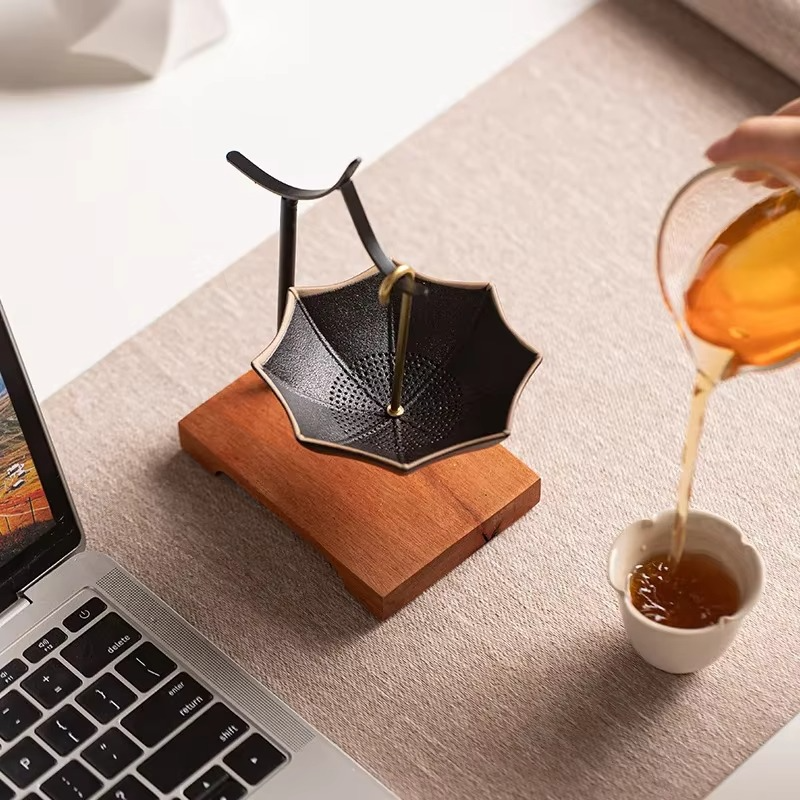 Stylish Tea Strainer for Loose Leaf Tea Infusion