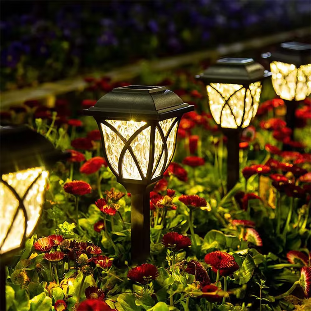 Outdoor Solar LED Yard Lights 2-Pack