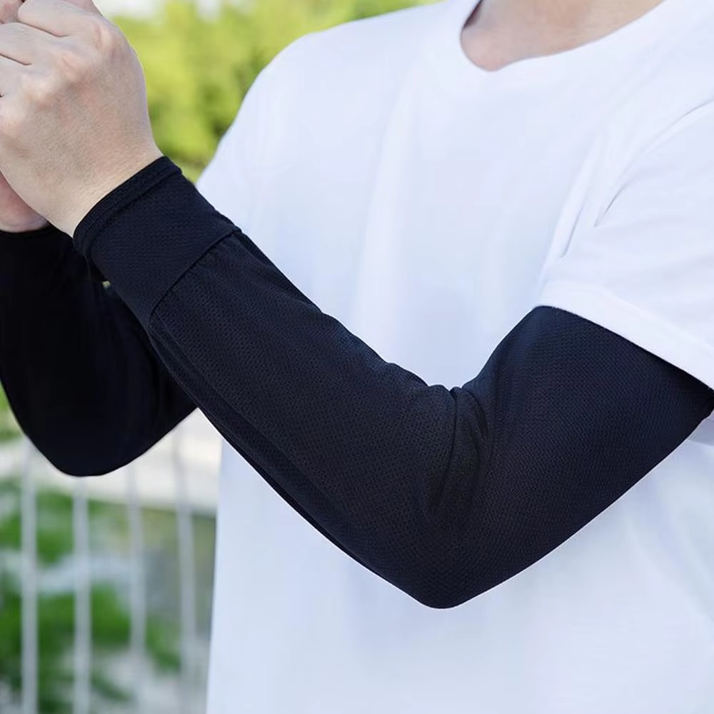 Cooling UV Protective Arm Sleeves for Driving Sports